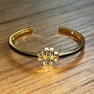 Tory Burch BRITTEN Enamel cuff Bracelet BLACK